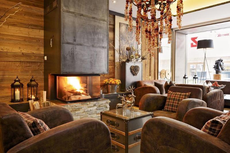 Hotel Loeffler St. Moritz Exteriör bild