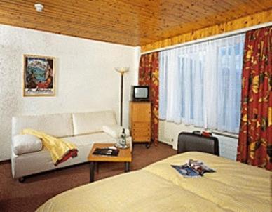 Hotel Loeffler St. Moritz Exteriör bild
